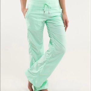 lululemon women’s studio pant